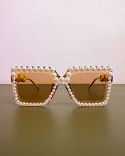 Load image into Gallery viewer, Rectangular Amber Pearl Sunnies
