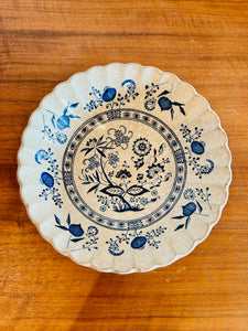 Classic G. Me skin Blue Nordic Hand Engraved English Ironstone