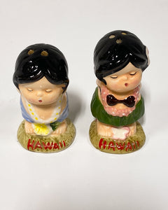 Vintage Hawaii Kissing Boy and Girl Salt and Pepper Shakers