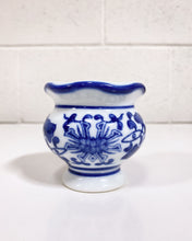 Load image into Gallery viewer, Mini Floral Blue and White Vase (Mana)
