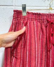 Load image into Gallery viewer, Super Comfy Striped Shorts (L)
