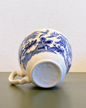 Load image into Gallery viewer, Vintage Churchill Blue Willow Teacup
