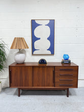 Load image into Gallery viewer, Vintage Bitossi Italian Ceramic Lamp
