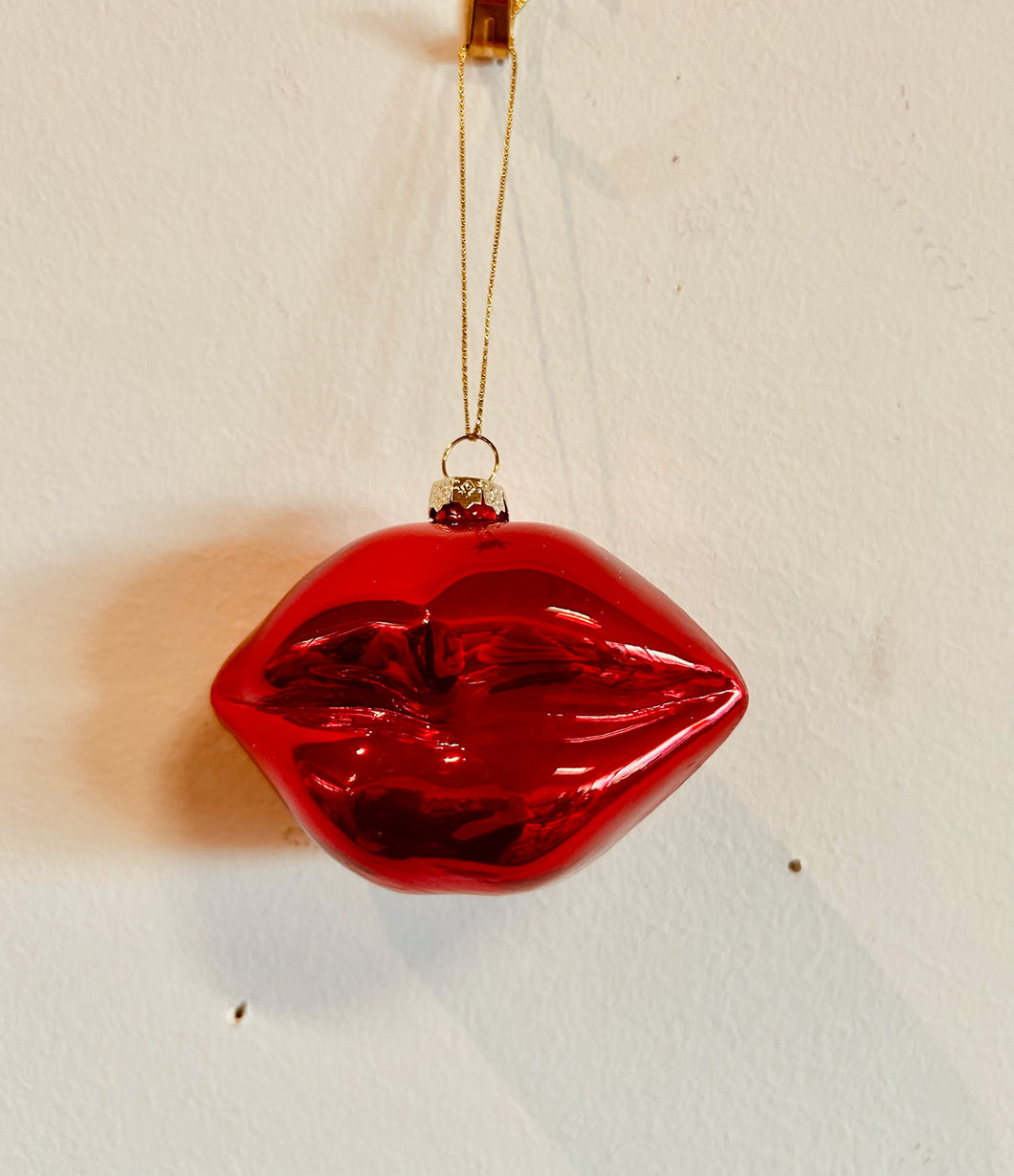 Christmas Tree Kiss Me Red Glass Ornament