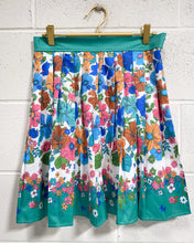 Load image into Gallery viewer, Bright Floral Skirt (M)
