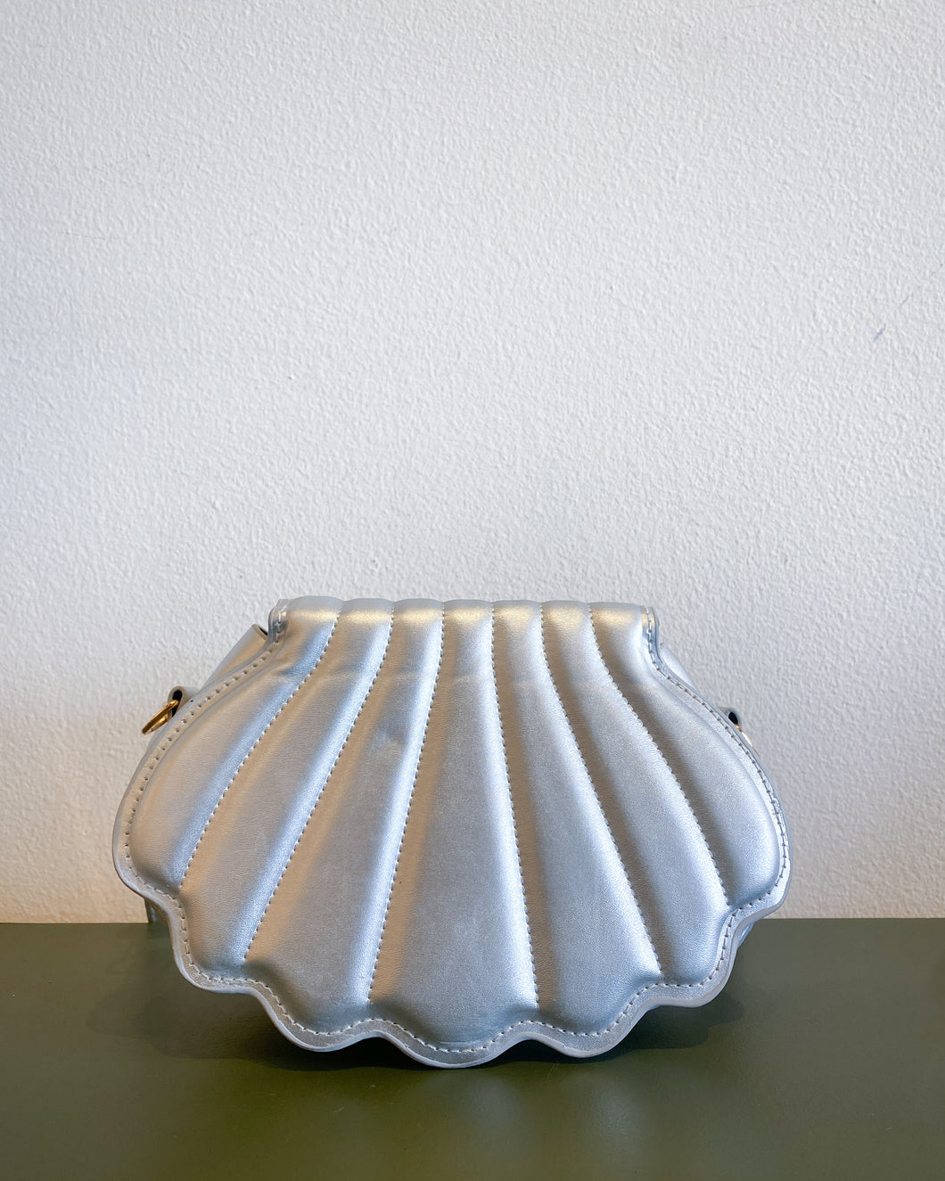 Silver Shell Purse