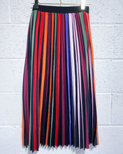 Load image into Gallery viewer, Rainbow Pleated Skirt (L)
