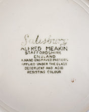 Load image into Gallery viewer, Vintage Alfred Meakin Salisbury Bread Plate
