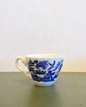 Load image into Gallery viewer, Vintage Churchill Blue Willow Teacup
