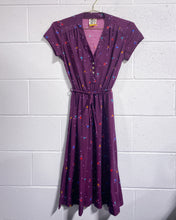 Load image into Gallery viewer, Vintage Colorful Grape Dress (7)
