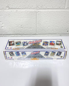 Sealed Box of 1991 3-D Hologram and Baseball Card Set