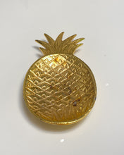 Load image into Gallery viewer, Gold Pineapple Catchall
