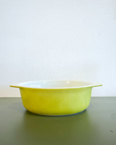 Vintage Pyrex Ovenware Dish - 1.5 Qt