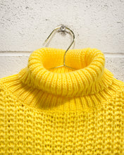 Load image into Gallery viewer, Crop Knit Yellow Sweater (L)
