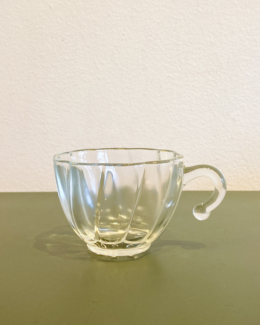 Hazel Atlas Colonial Swirl Glass Cup