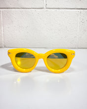 Load image into Gallery viewer, Yellow Reflective Sunnies
