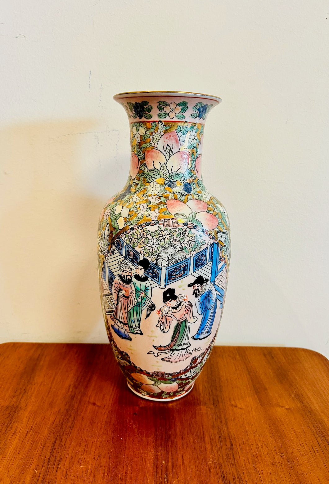 Antique Chinese floor vase