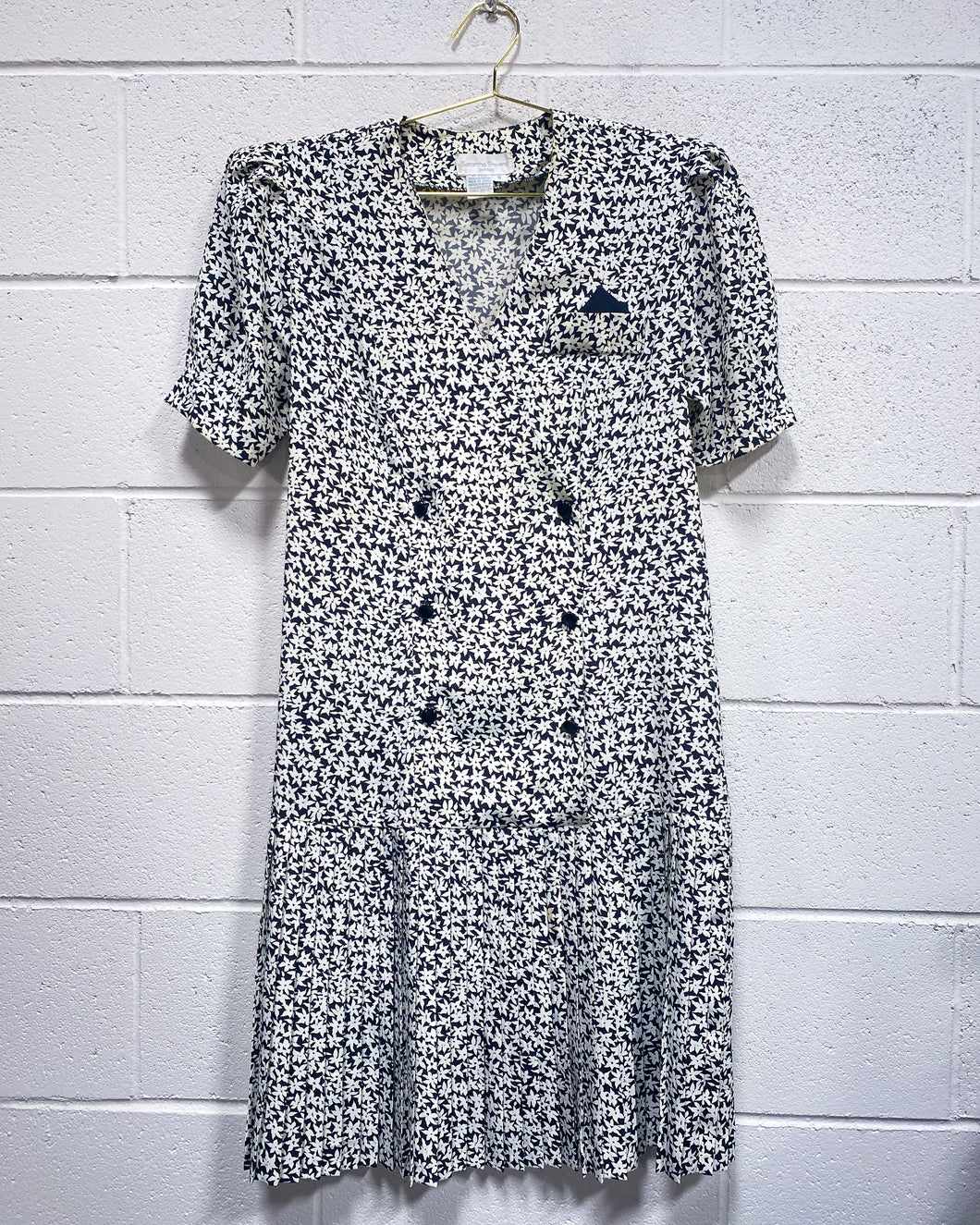 Vintage Black and White Floral Dress (6)