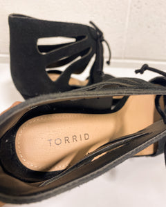 Torrid Black Tie Up Shoes - 9