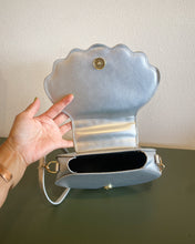 Load image into Gallery viewer, Silver Shell Purse
