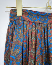 Load image into Gallery viewer, Vintage Paisley Skirt (S)
