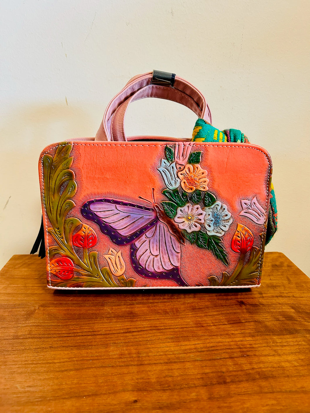 Artesanal Leather Embroidered Colorful Handbag