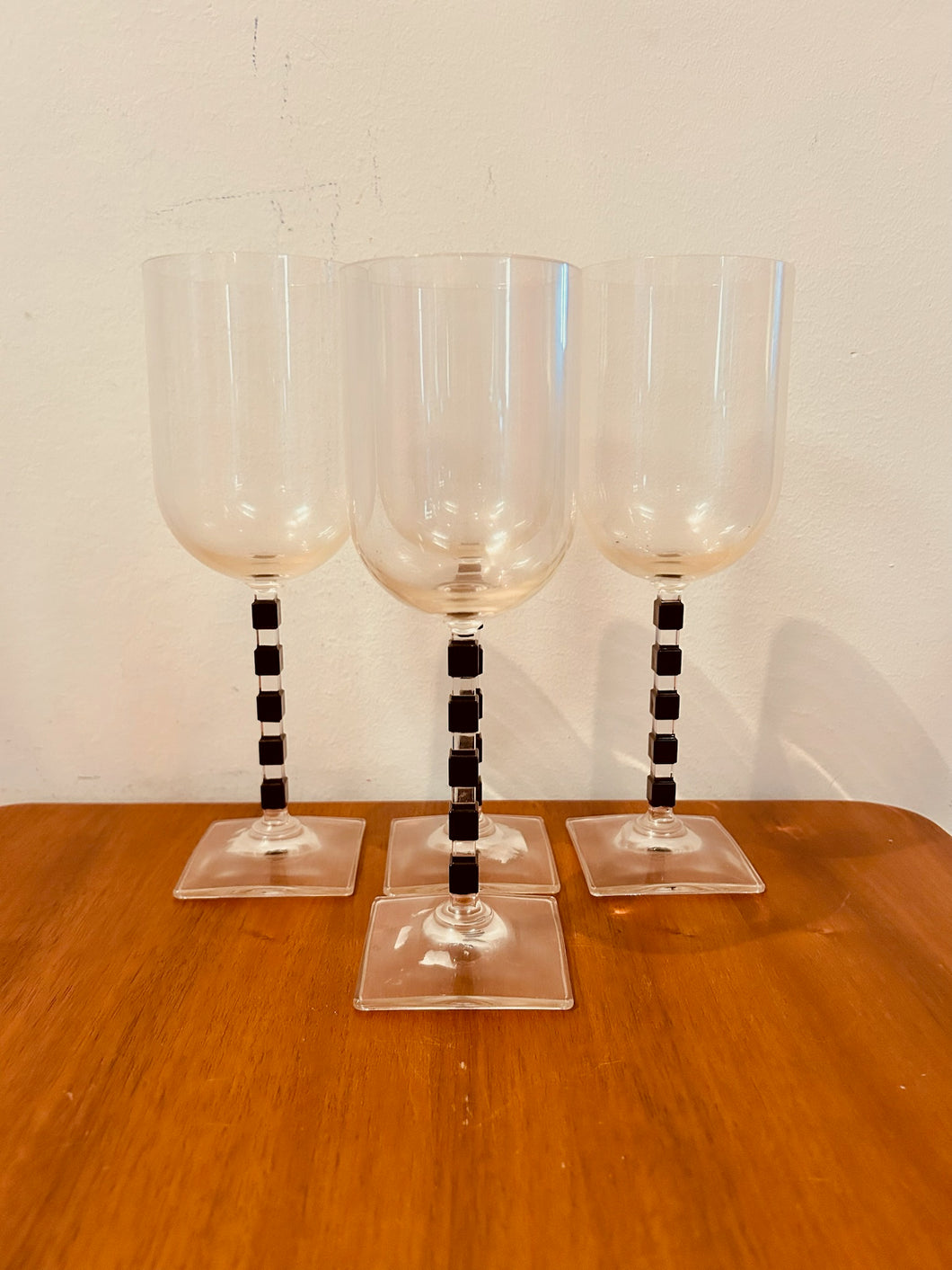 Handmade Artistic Black Stem Wine Glass set of 4