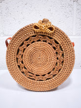 Load image into Gallery viewer, Round Wicker Purse
