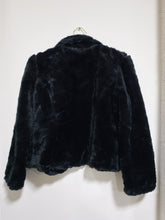 Load image into Gallery viewer, Black Faux Fur Waist Coast (L)
