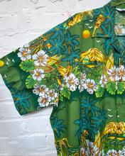 Load image into Gallery viewer, Green Hawaiian Shirt (4X)
