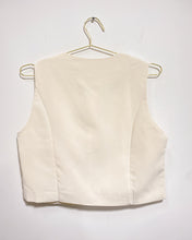 Load image into Gallery viewer, Cream Button Up Vest (M)
