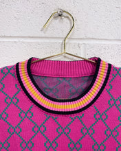 Load image into Gallery viewer, Pink Pullover with Green Chain Motif (XL)
