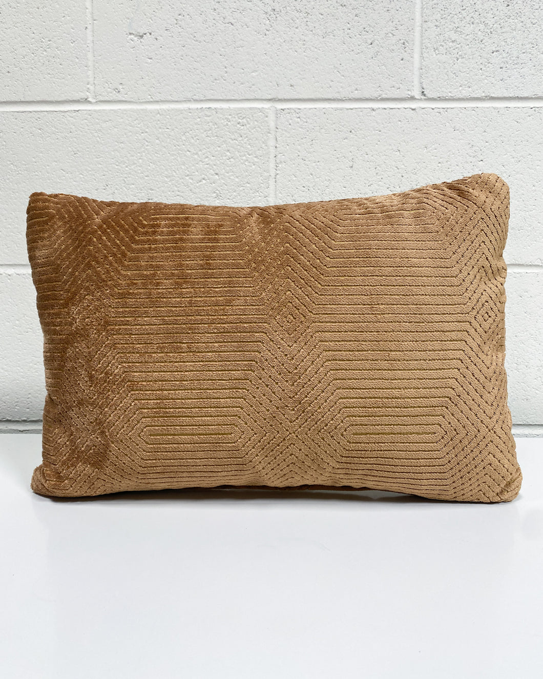 Small Rectangular Pillow in Gold Velvet