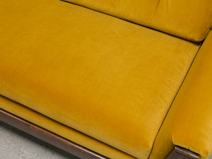 Desmond Sofa 72"