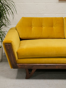 Desmond Sofa 72"