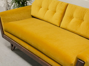 Desmond Sofa 72"