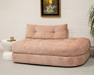 Prima Bumper Chaise in Belmont Rose