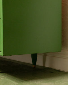 Kelly Green Regency Dresser