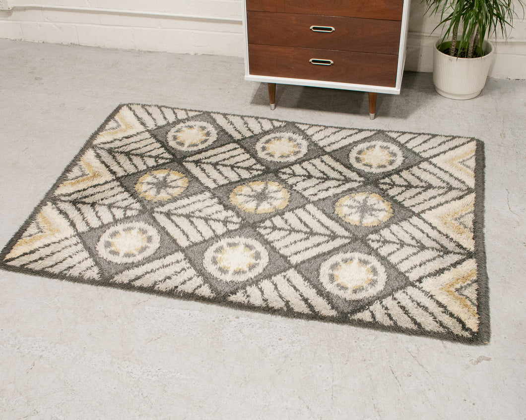 Rya Rug Starburst