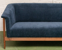 Load image into Gallery viewer, Nanna Ditzel style Sofa USA
