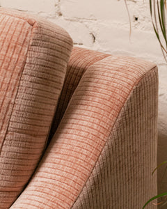 Hauser Sofa in Belmont Rose