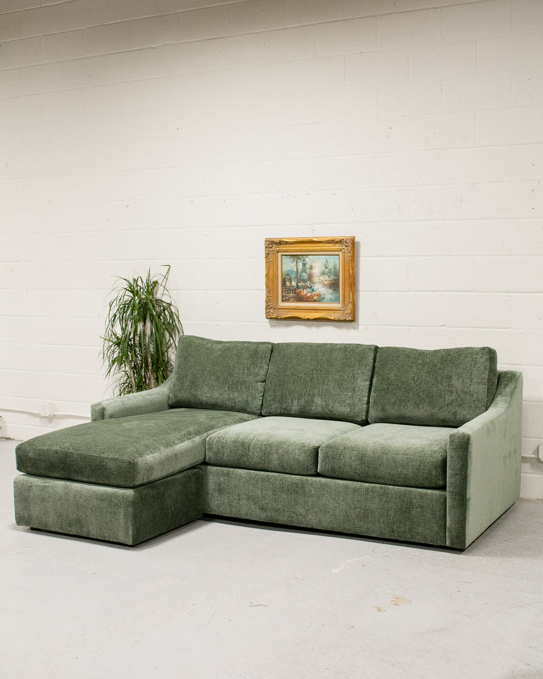 Hauser Sectional Sofa in Zion Forest