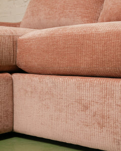 Hauser Sofa in Belmont Rose