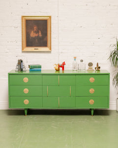 Kelly Green Regency Dresser