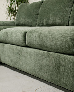 Hauser Sectional Sofa in Zion Forest