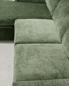 Hauser Sectional Sofa in Zion Forest