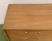 Load image into Gallery viewer, Heritage Henredon Vintage Dresser
