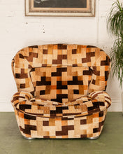 Load image into Gallery viewer, Italian 1970’s Mid Century Chair
