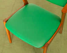 Load image into Gallery viewer, T-Rex Dining Chair in Kelly Green
