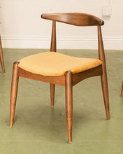 Load image into Gallery viewer, Scandinavian Dining Chair in Gold Velvet
